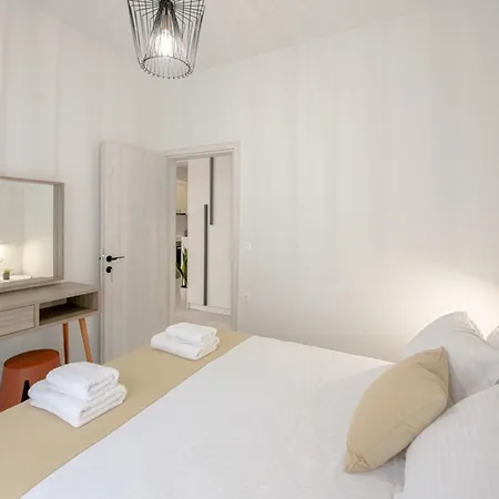 Minimal Chic Retreat * Chania (Crete)